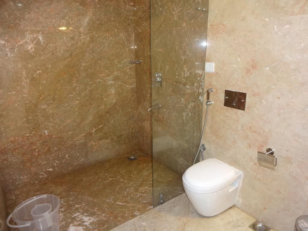 Paramount Tower Kozhikode Bagian luar foto